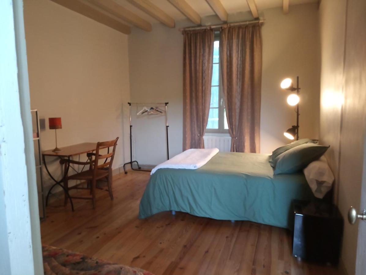 Lulu Castelmoron-sur-Lot Exterior foto