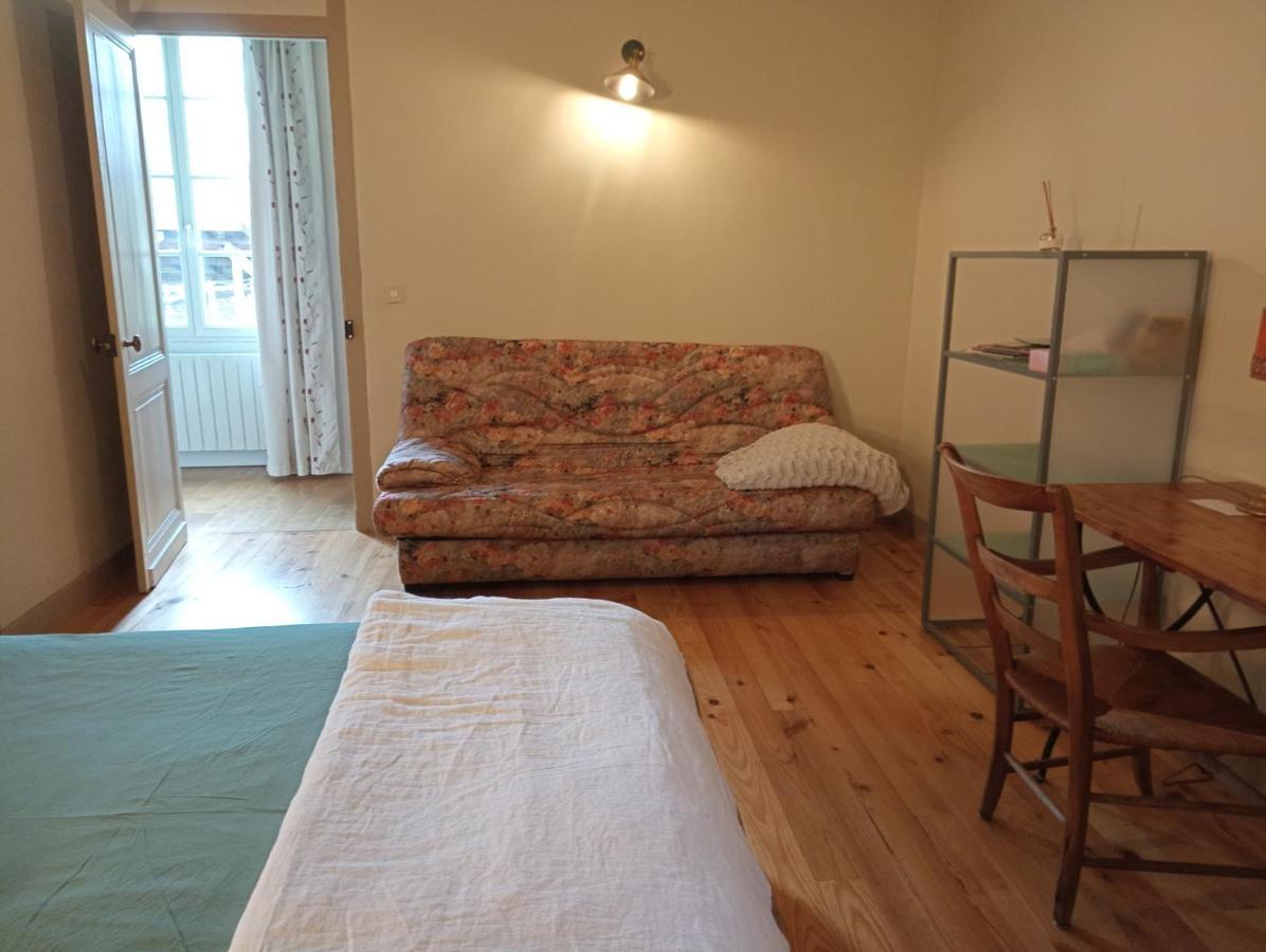 Lulu Castelmoron-sur-Lot Exterior foto
